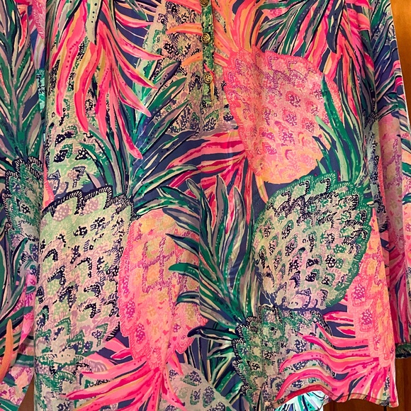 Lilly Pulitzer Pineapple Print Silky Blouse - Picture 6 of 7